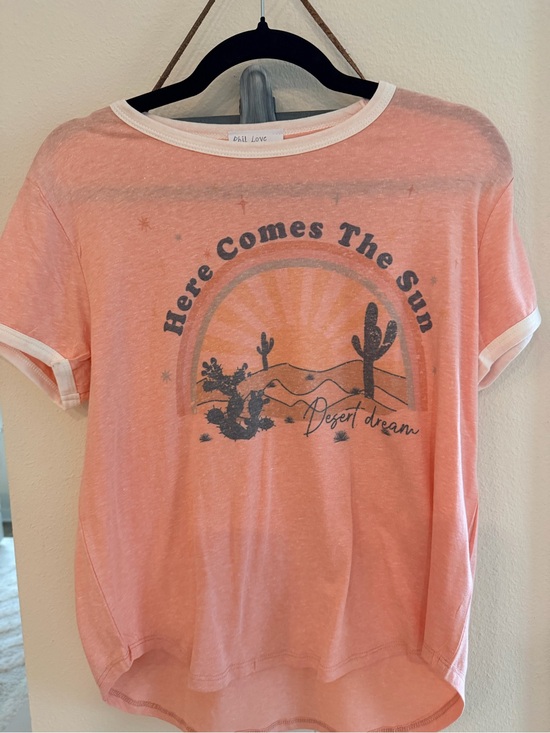 Phil Love Tops - Peel Love Coral 'Here Comes The Sun' Short Sleeve Tee